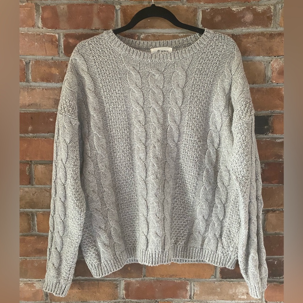 HANDKNIT angora neutral grey crewneck cableknit sweater oversized medium